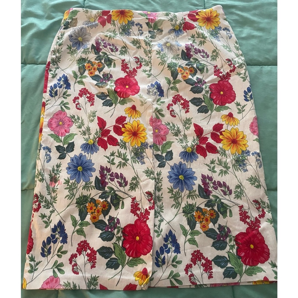 Donated!!!🚨Last chance ‼️Linda Matthews Pencil Skirt - Picture 2 of 5